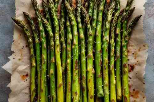 Roasted Asparagus recipe served on a plate, by Pekin the Chef